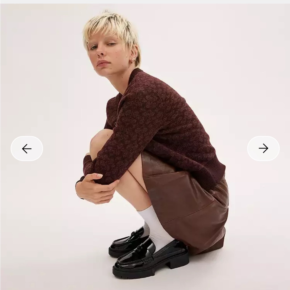 Coach Leah Black Loafer NEW IN BOX - Picture 3 of 3